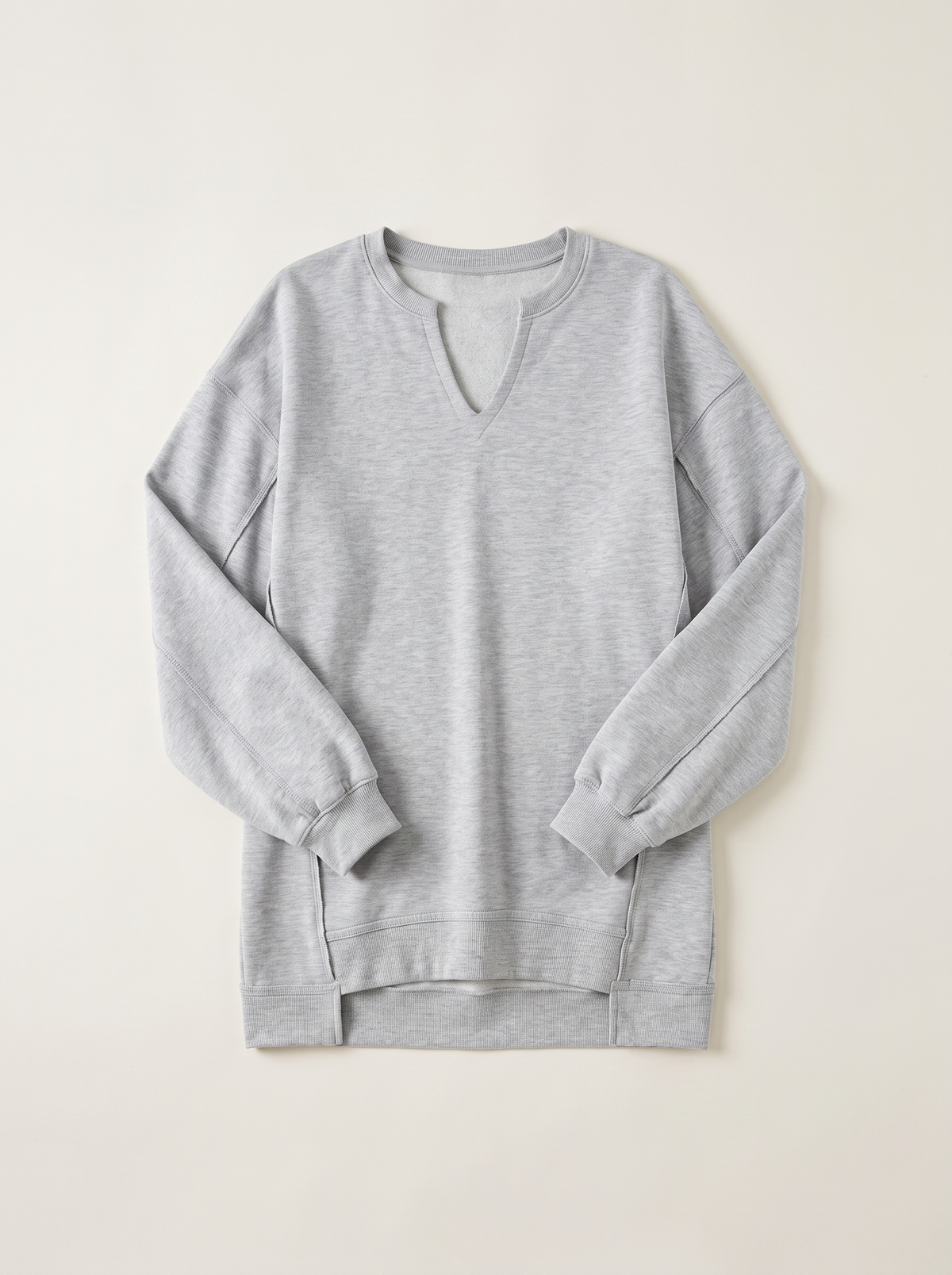 Loren | Oversize'owa Tunika-Bluza z Dekoltem V