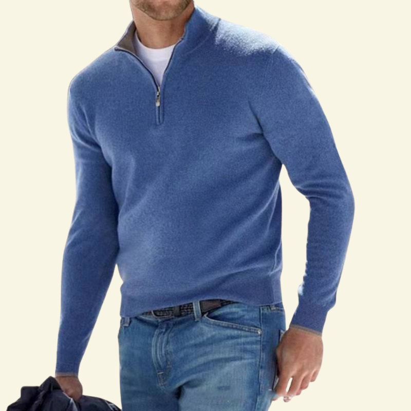 Model w jasnoniebieskim wool blend sweater z zamkiem i stójką, klasyczny i nowoczesny zarazem — Lubomirske