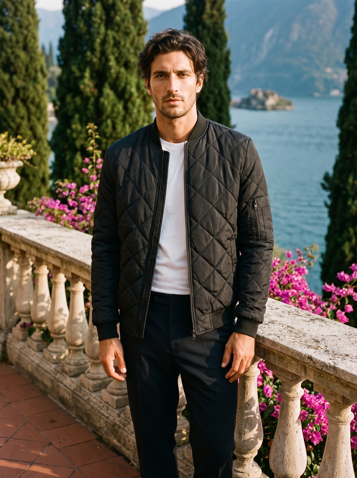 Pikowana kurtka bomberka, kolor czarny, widok z przodu — moda męska, styl old money | Lubomirske