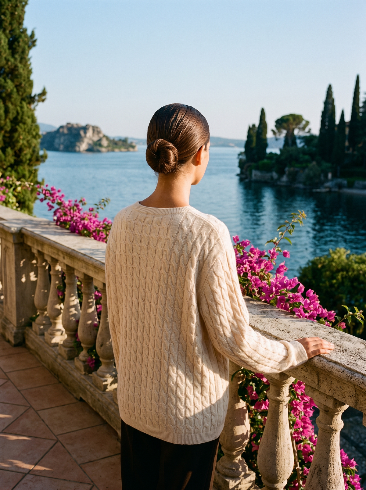 Ariana | Wełniany Oversize'owy Sweter o Splocie Warkoczowym