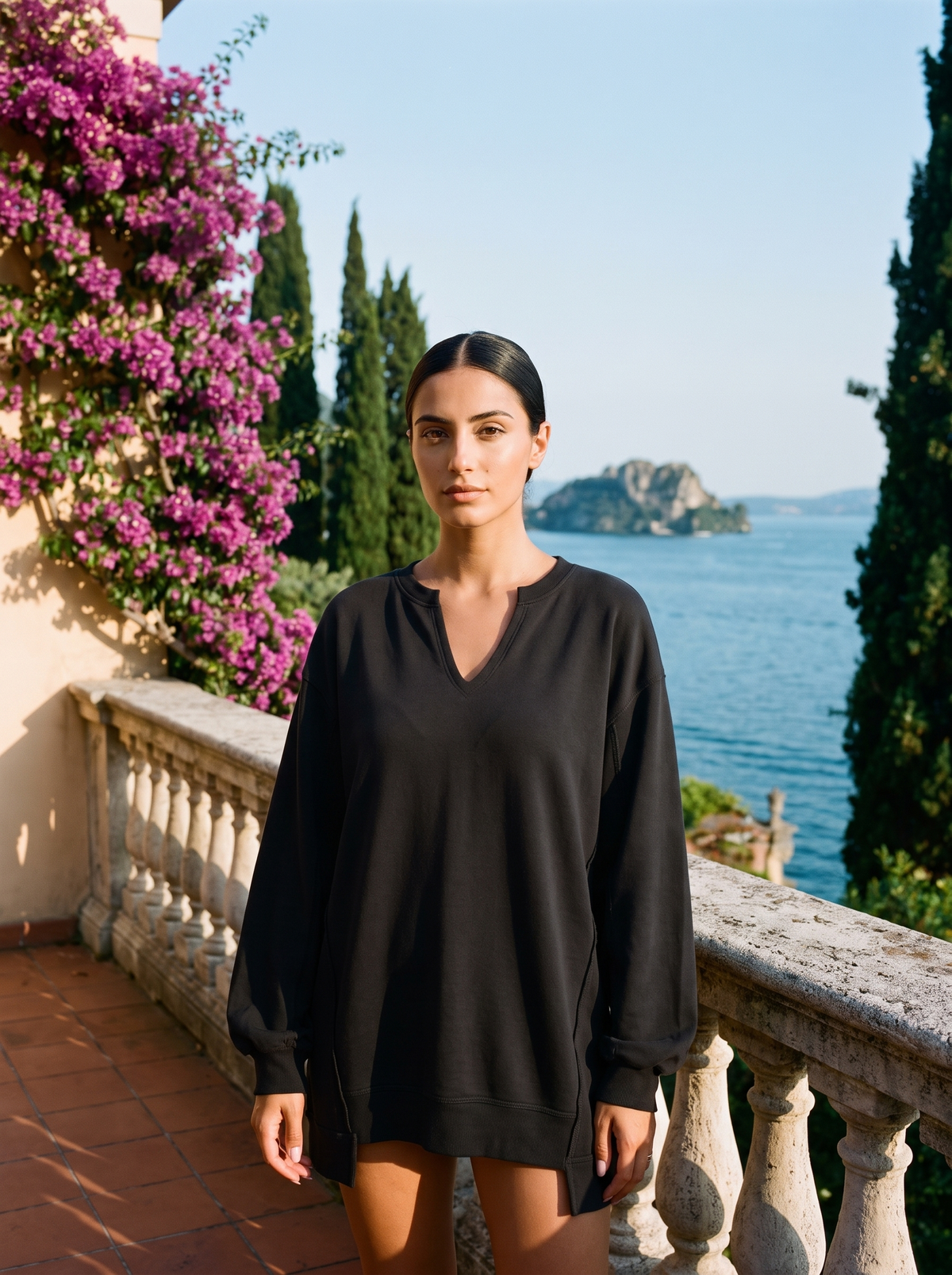 Loren | Oversize'owa Tunika-Bluza z Dekoltem V